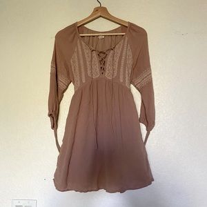 ✨O’Neil S boho pink lace up long sleeve dress - as seen on Lulu’s